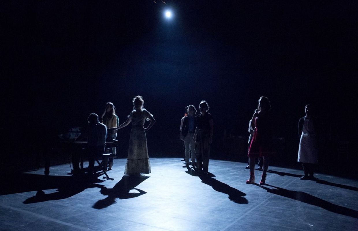 Theatre_Les Estivants_Ancre Charleroi_szenik