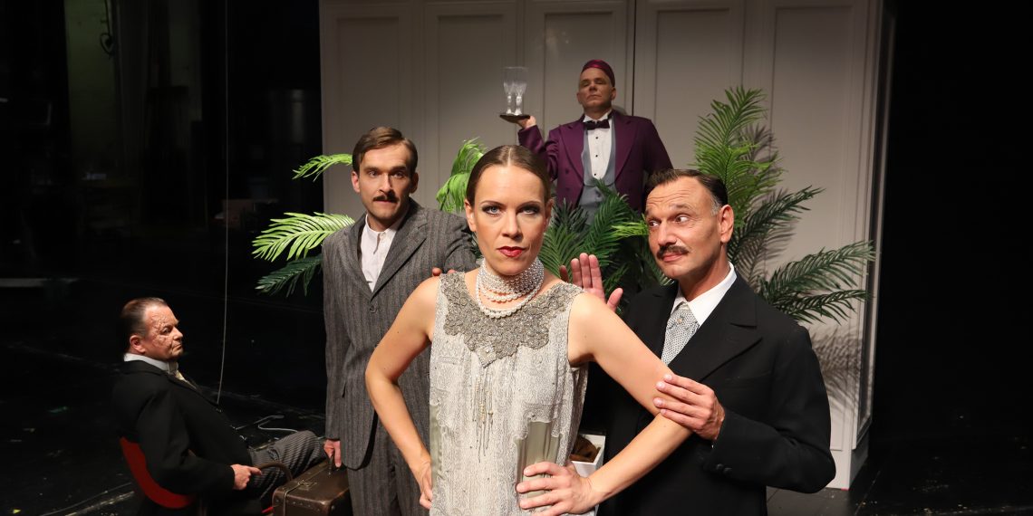 Theater_Menschen-im-Hotel_Theater-Pforzheim_Foto_Sabine-Haymann_szenik