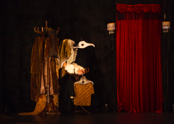 191006_Cirque_Theatre_Bells and spells_Chaplin_equilibre_Fribourg_szenik