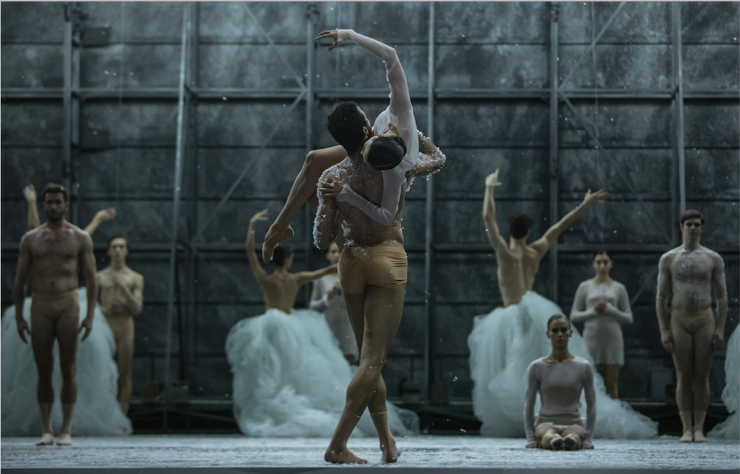 191011_Tanz_Das MADCHEN MIT DEN SCHWEFELHOLZERN_C_GREGORY BATARDON_OPERNHAUS ZURICH_BALLETT_SZENIK