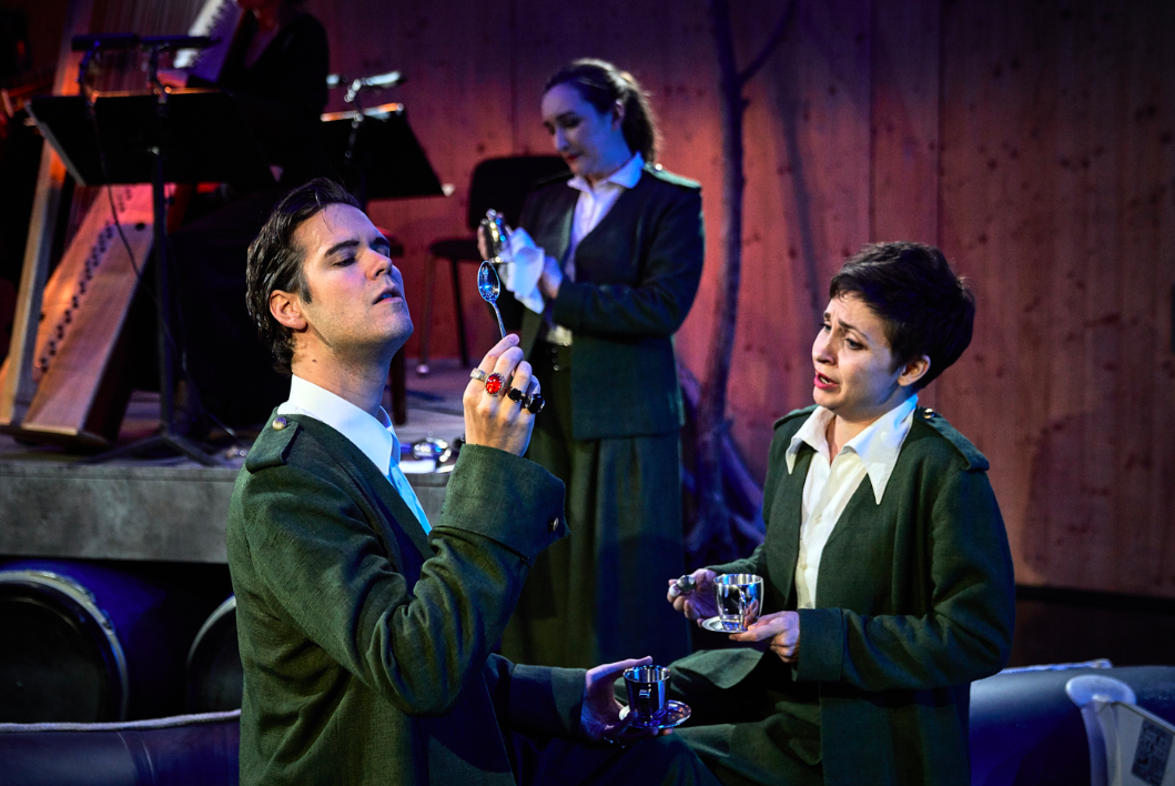 191013_OPER_LIEDER VON KRIEG UND LIEBE_LUZERNER THEATER_C_INGO HOEHN_SZENIK