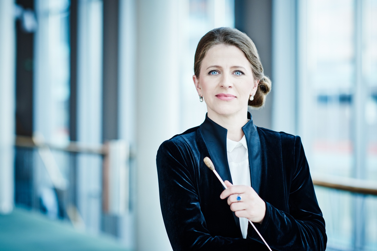 MAGIE: INTERVIEW MIT KRISTIINA POSKA, DIRIGENTIN & NEUE MUSIKDIREKTORIN DES THEATER BASEL