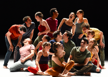 Tanz_Classy Classics_Theaterhaus Stuttgart_Theater Winterthur_Tollhaus Karlsruhe_Naharin_DECADANCE_Foto_Regina_Brocke_szenik