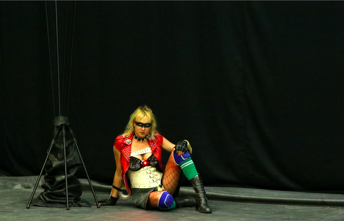 Phia Menard_Manege Reims_c_Jean Luc Beaujault_festival born to be a live_reims_szenik
