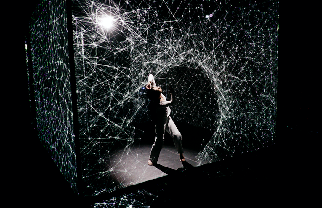 LOOSTIK_Hakanai_copyright_Romain Etienne (2).jpg