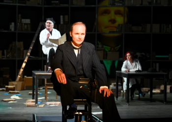 THEATER_DER FALL HAU_THEATER BADEN BADEN_C_Jochen Klenk_SZENIK