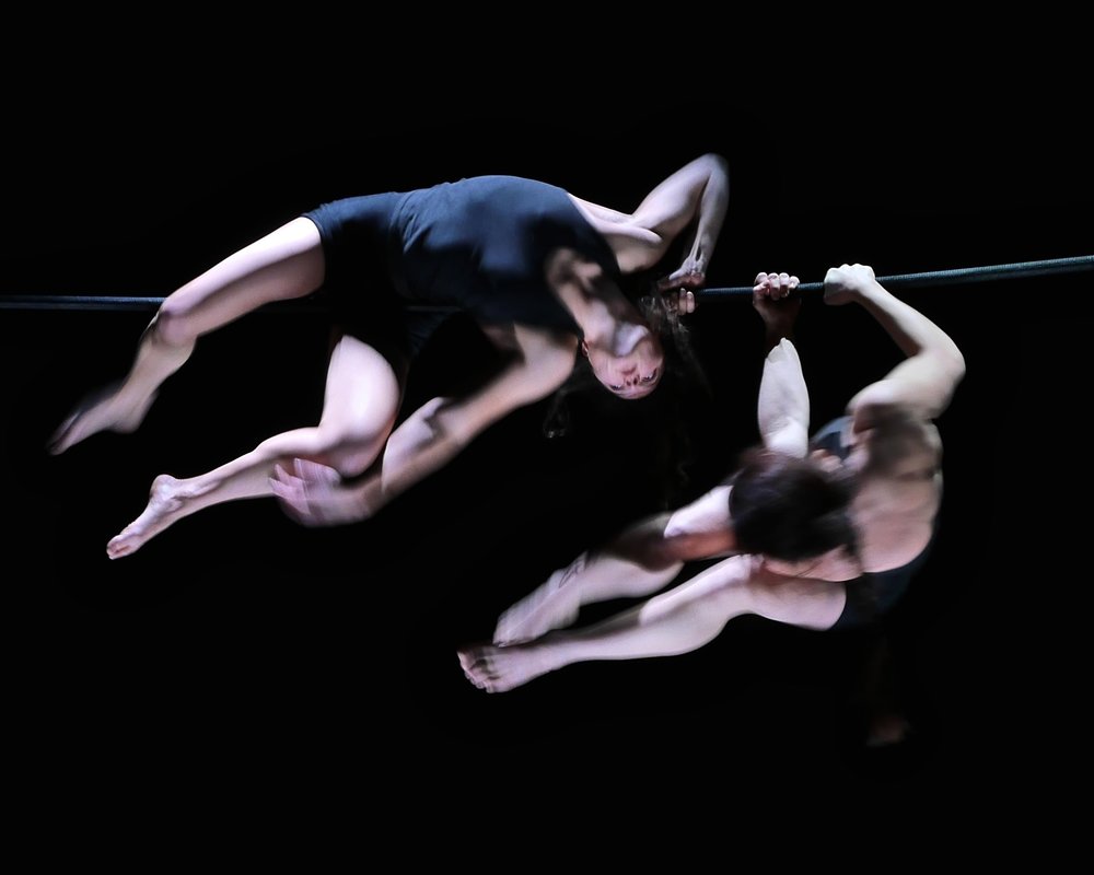 CIRQUE_AUTOUR-DU-DOMAINE_TJP-STRASBOURG_C_Vasil-Tasevski_SZENIK