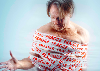 THEATRE_ANGELS IN AMERICA_THEATRE DES MARTYRS BRUXELLES_EQUILIBRE NUITHONIE FRIBOURG_C_GAEL MALEUX_SZENIK
