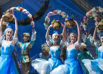 Ballett_Dornröschen_das russische Nationalballett_burghof Lörrach_szenik