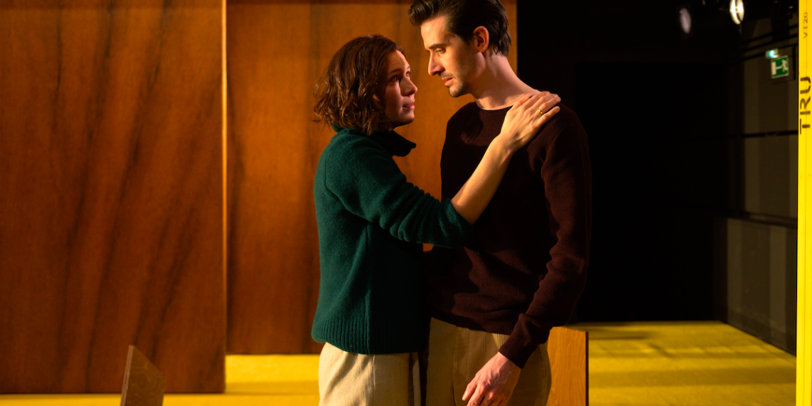 THEATER_DIE WAHRHEITEN_SCHAUSPIEL STUTTGART_C_BJORN KLEIN_SZENIK