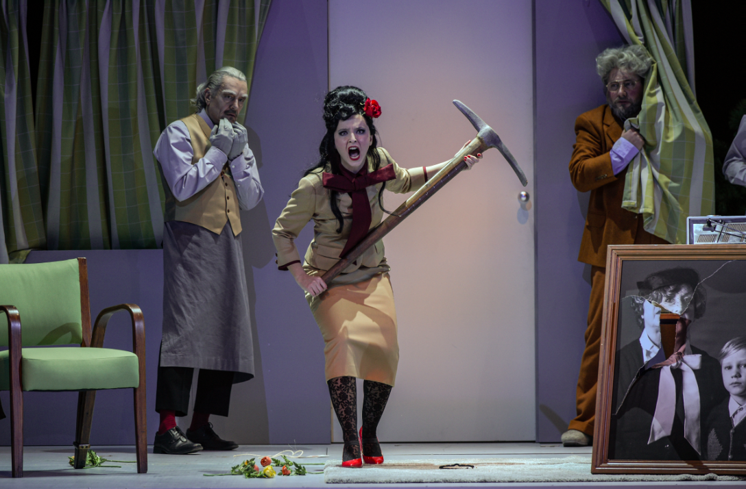 OPER_DON PASQUALE_NATIONALTHEATER MANNHEIM_C_HANS JORG MICHEL_SZENIK