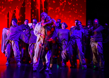THEATER_DSCHUNGEL_LUZERNER THEATER_C_INGO HOEHN_SZENIK