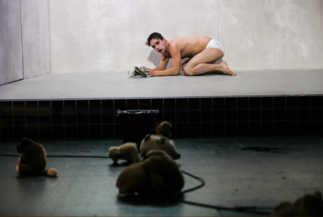 theater_das letzte Feuer_dea woher_les théâtres de la ville de Luxembourg_boshua_szenik