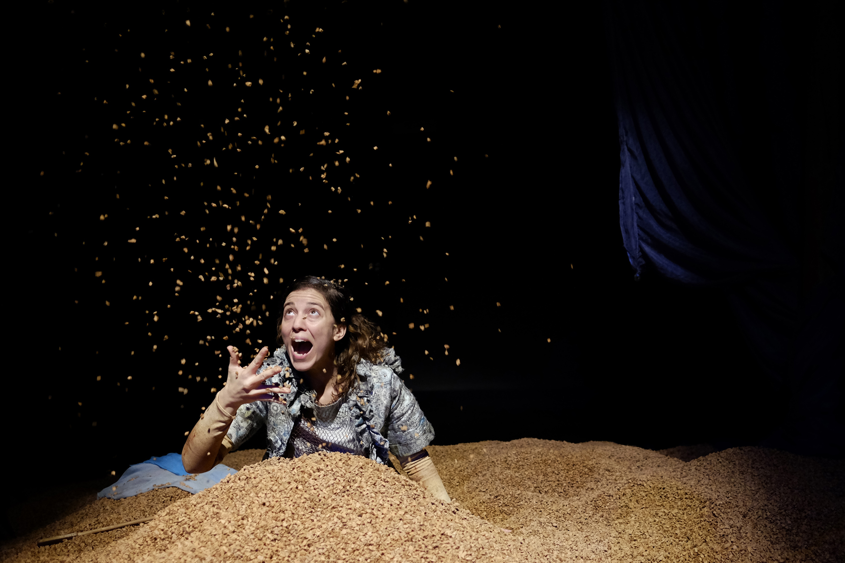 junges theater-loo_ponten_pie_foto_sergi_ots_szenik