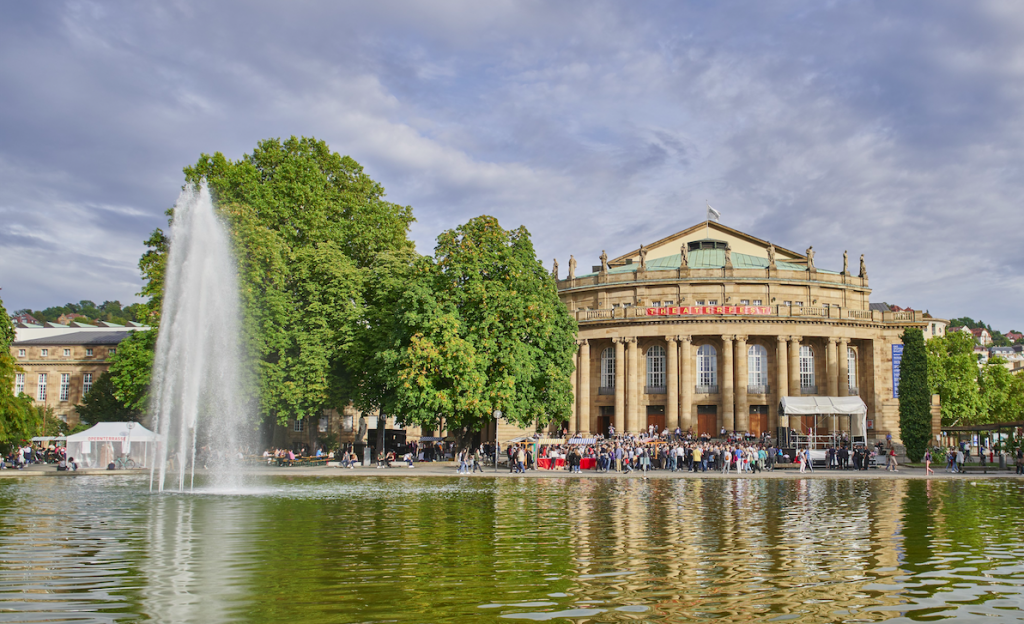 OPER_STAATSOPER STUTTGART_C_MARTIN SIGMUND_SZENIK