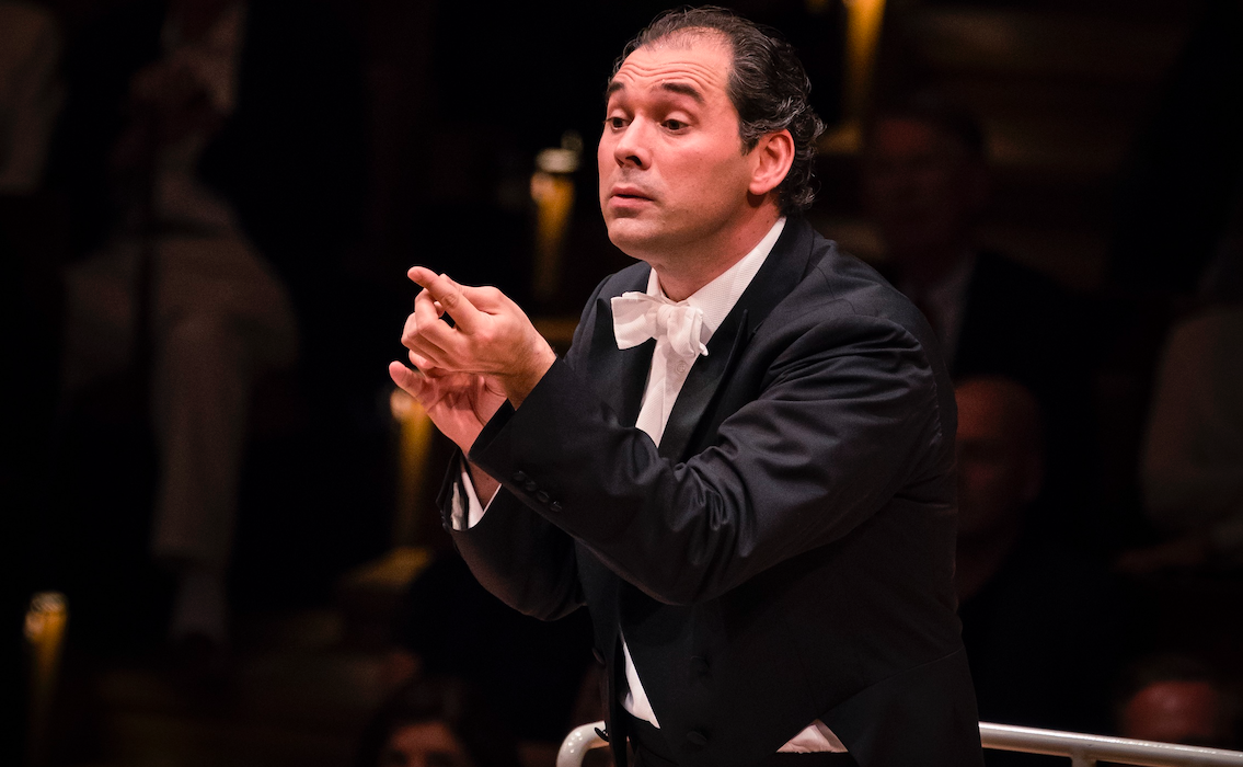 Phil_180301_231_Tughan Sokhiev c_Stephan Rabold.jpg