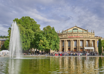OPER_STAATSOPER STUTTGART_C_MARTIN SIGMUND_SZENIK