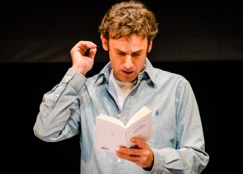 szeniklive_Theatre_Moi Bernard_Cie Astrov_c_Marc Philippe_szenik