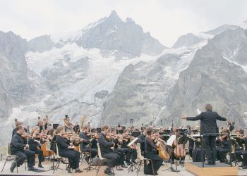 #BlickZurück Wenn klassische Musik von der Bergspitze widerhallt: Als die Straßburger Philharmoniker ein Konzert in 2400m Höhe gaben.
