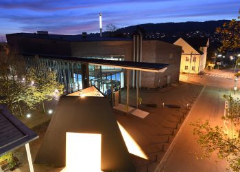 „Burghof auf‘m Sofa“ präsentiert digitale Schmankerl häufiger Burghof-Künstler