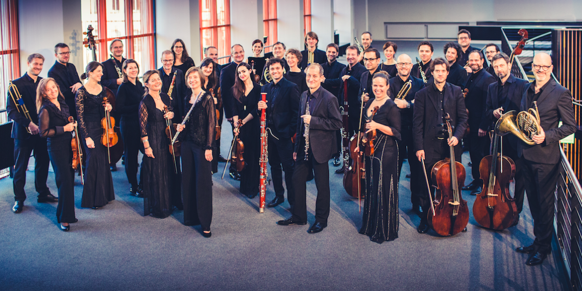 Kammerorchester Basel Group photo-2_c_ Lukasz Rajchert.jpg