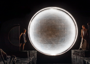 Theater_elektra_c_britt schilling_theater freiburg_szenik