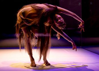 tanz__Con_Fabulation-_c_Lys-Y-Seng-eintanzhaus mannheim-szenik