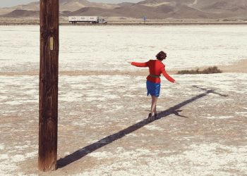 faire quelque chose_Surmars mons_theatre varie_c_Kourtney Roy_bruxelles_szenik