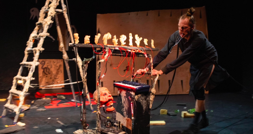 zirkus_vodoo sandwich_c_augustin rebetez_kaserne basel_szenik