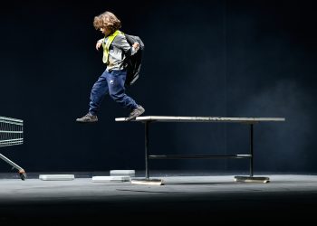 Der Mensch erscheint im Holozän_c_Zoé Aubry_schauspielhaus zurich_szenik