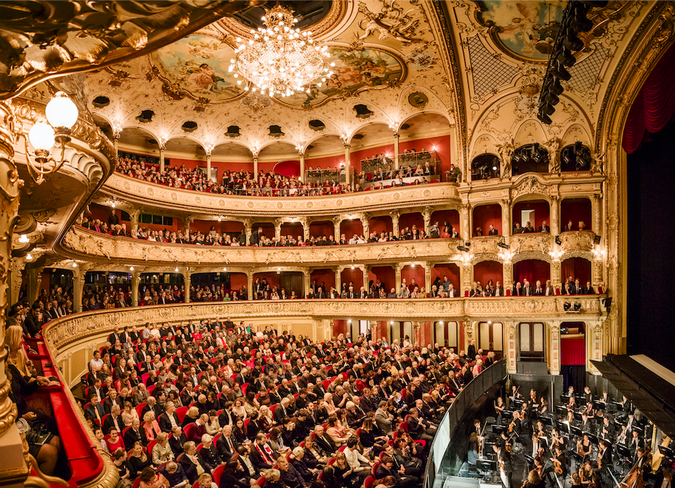 opernhaus zurich_c_frank Blaser_szenik