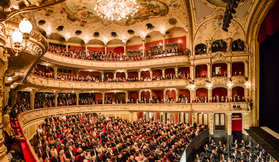 opernhaus zurich_c_frank Blaser_szenik