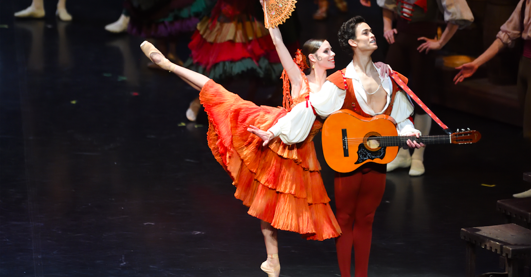 Elisa Badenes und Adhonay Soares da Silva in Maximiliano Guerras Don Quijote._c_Stuttgarter Ballett.jpg