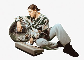 Claire Faravarjoo © Naïssa B. Artwork (HD)