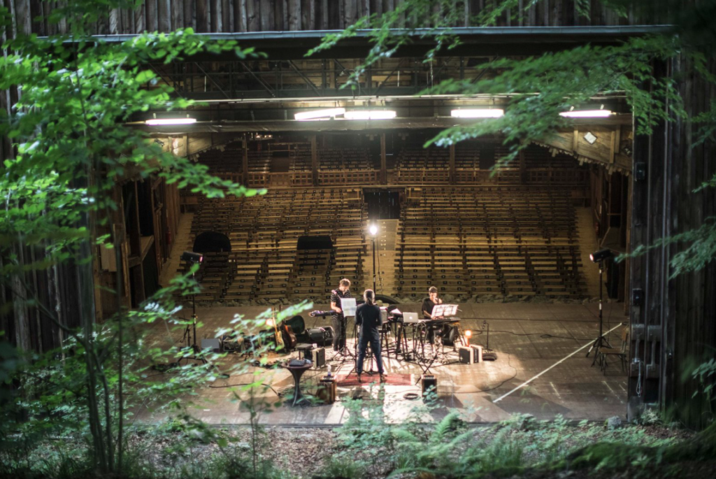 theatre du peuple-jean louis fernandez-szenik