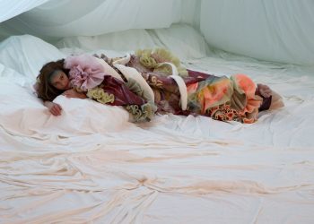 Medea_Leonie Böhm_Schauspielhaus Zürich 4©Gina Folly