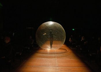 Schauspielhaus Zürich: Nicolas Stemann veröffentlicht Musik-Album zu Corona-Passionsspiele