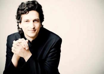 Michael Sanderling. © SWR/Marco Borggreve, honorarfrei - Verwendung gemäß der AGB im engen inhaltlichen, redaktionellen Zusammenhang mit genannter SWR-Sendung bei Nennung "Bild: SWR/Marco Borggreve" (S2). SWR Presse/Bildkommunikation, Baden-Baden, Tel: 07221/929-24429, foto@swr.de