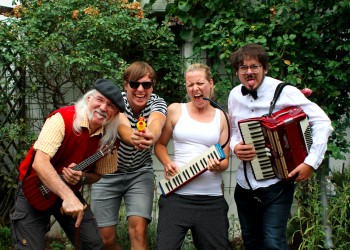 Rasselorchester © Julia Reidenbach.JPG