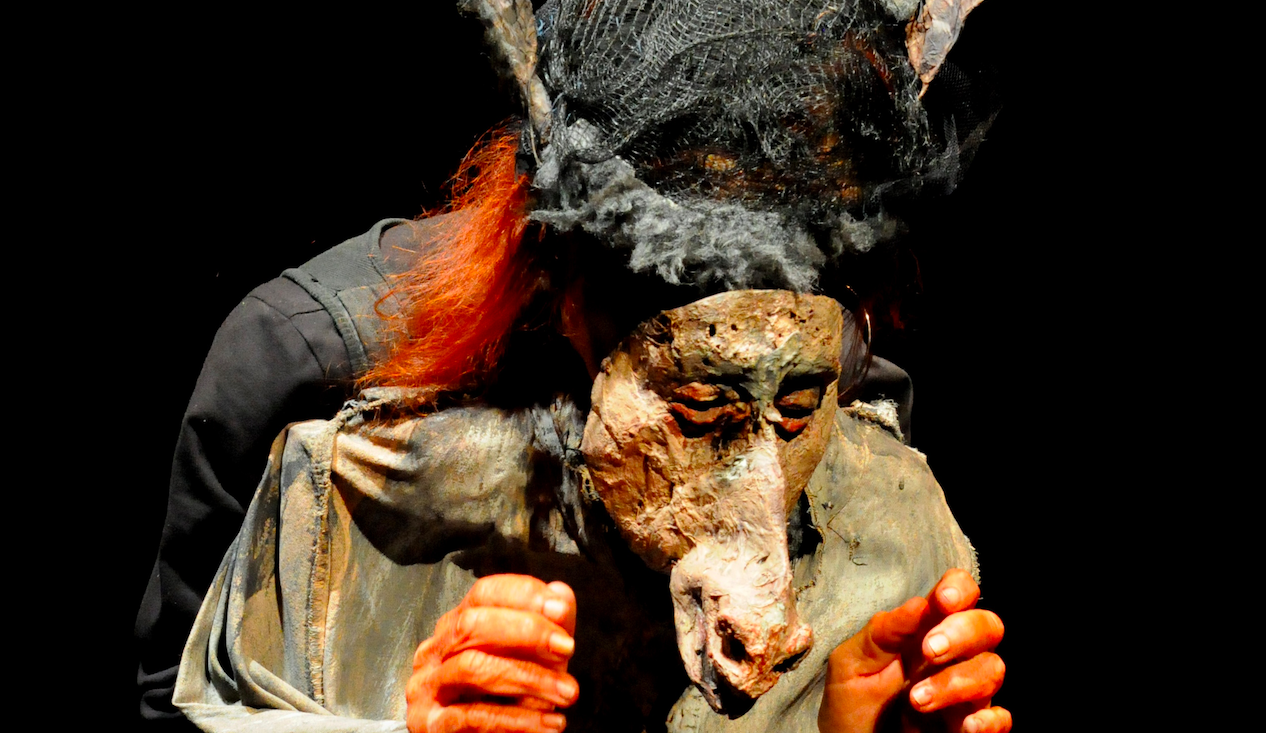 Die Puppenspielerin Ilka Schönbein im Gespräch: Es sind meine Puppen, die erzählen wollen.
