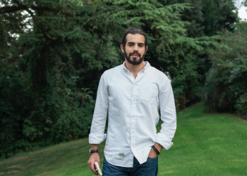 Mohammad Al Attar zu „Damaskus 2045“: „Die Lage Syriens ist wie ein Spiegel der düsteren Realität, wie wir sie weltweit erleben.“