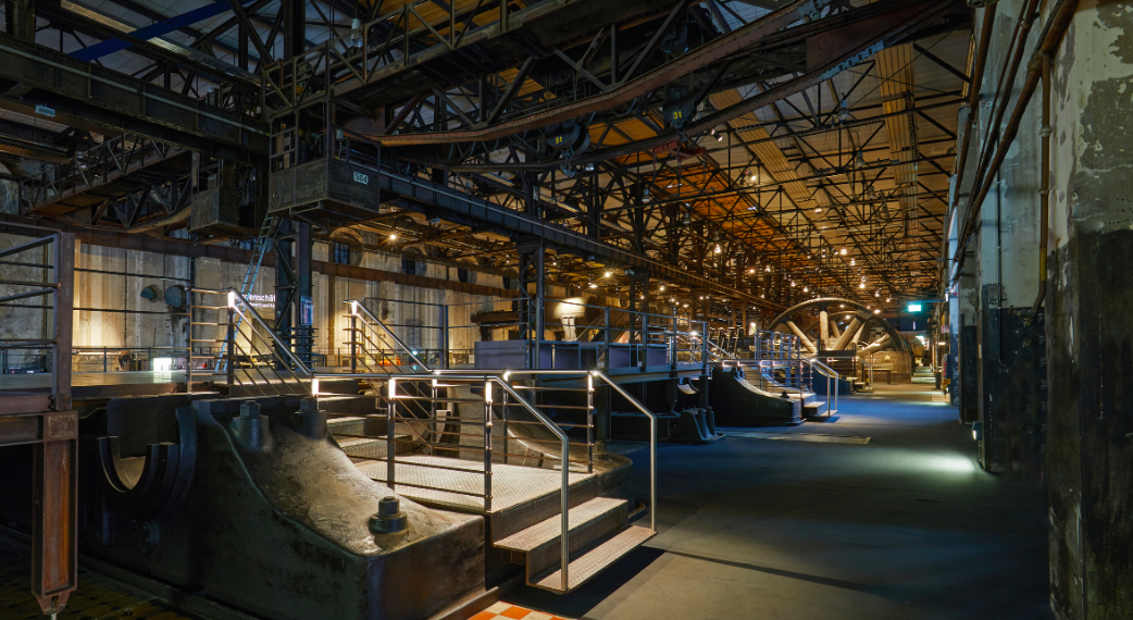 Die Gebläsehalle wird zur Kathedrale: Weihnachtliches Klassik-Wochenende mit Bernhard Leonardy im Weltkulturerbe Völklinger Hütte