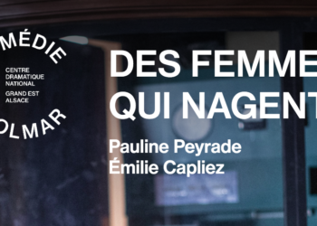 Des femmes qui nagent