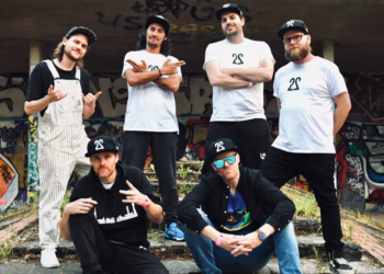 Die deutsch-französische Band Zweierpasch enthüllt 22