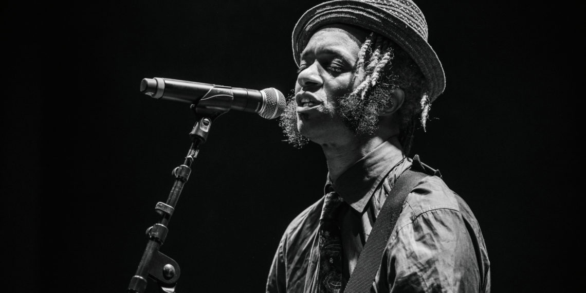 Blues-Sensation Fantastic Negrito im Burghof Lörrach