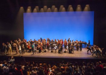 MUSIC FOR 18 MUSICIANS, STEVE REICH