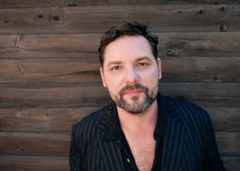 CHRISTOPH MEHLER feiert Premiere als neuer Schauspieldirektor im Saarländischen Staatstheater mit ENDSTATION SEHNSUCHT