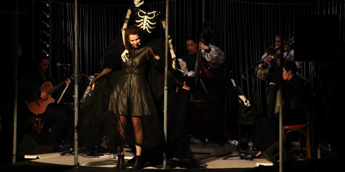 LE BAL MARIONNETTIQUE