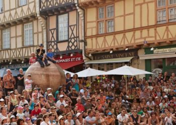 Festival Chalon dans la rue: Appel à candidatures pour L’Aube de la création et la Sélection OFF
