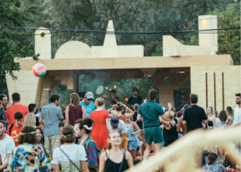 Appel à candidature : Longevity recherche le concepteur ou la conceptrice de la scène principale de sa 10e édition